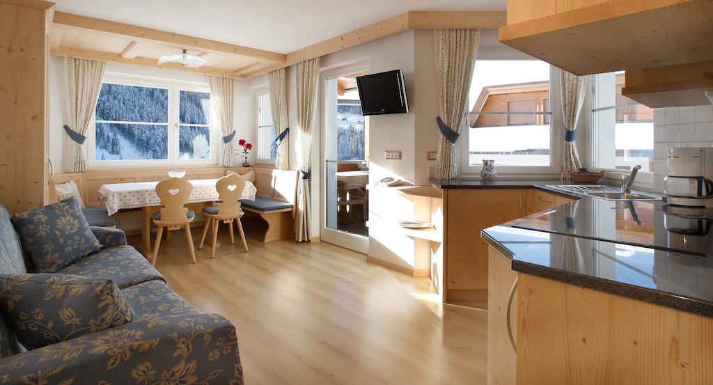 Apartments Antines Selva di Val Gardena Pokój zdjęcie